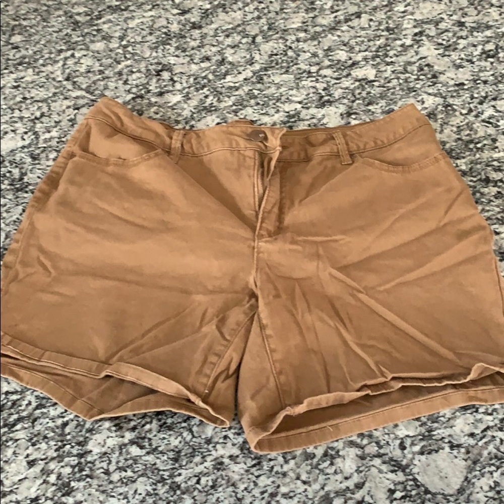 Dark Khaki or Tan Shorts.  Size 16W